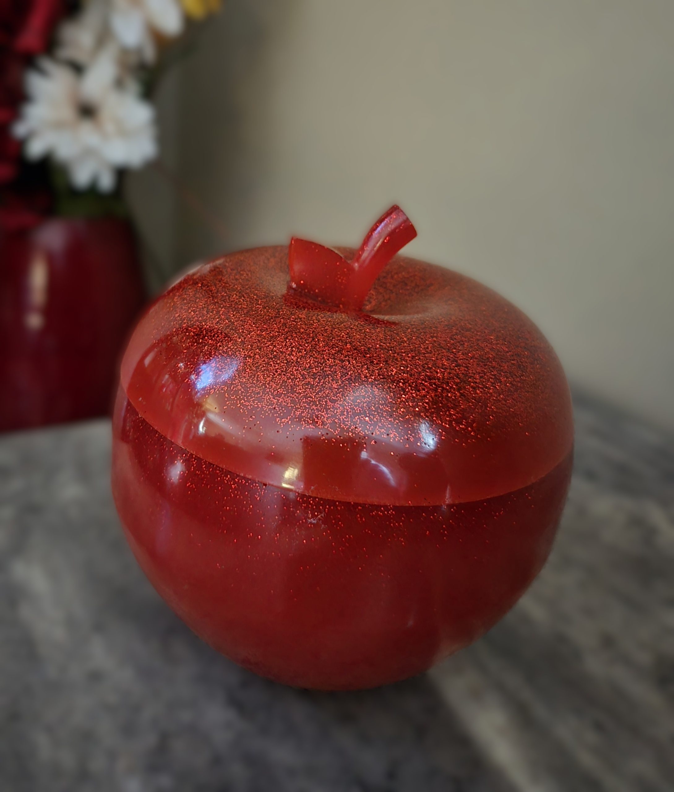 Red Apple